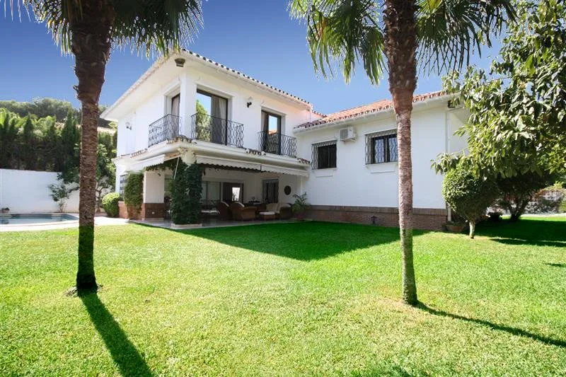 Fritliggende villa · Los Monteros