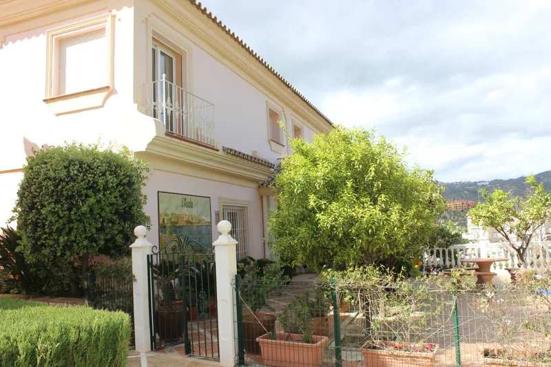 Freistehende Villa · Artola