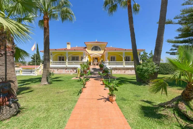 Detached Villa in Alhaurín de la Torre