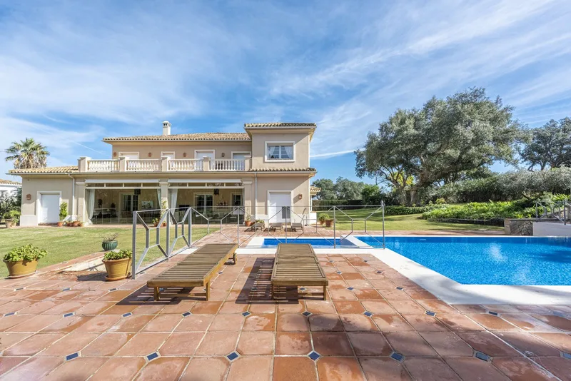 Villa indipendente · San Roque Club
