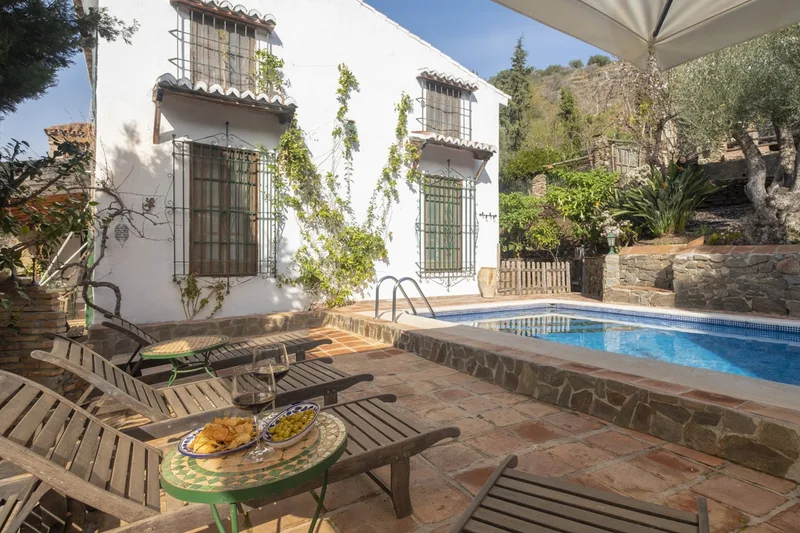 Detached Villa in Sayalonga