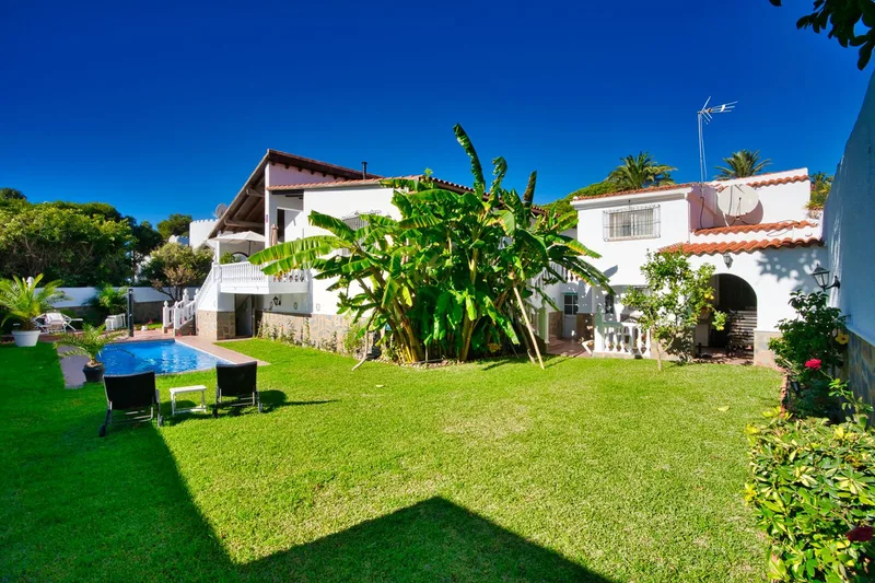 Detached Villa in Torrenueva
