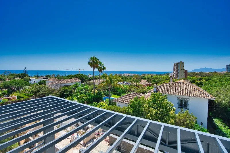 Fritliggende villa · Marbesa