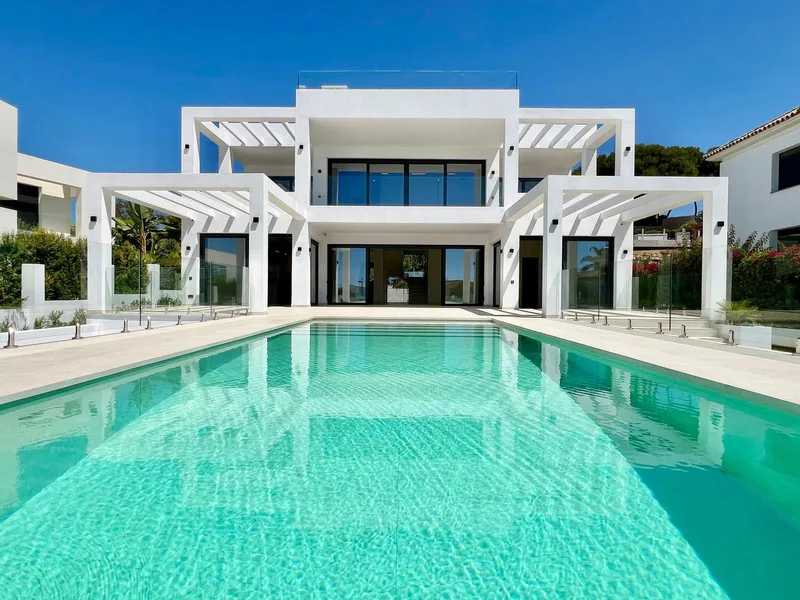 Vrijstaande villa · Elviria