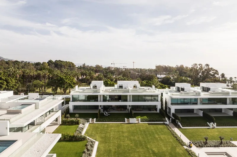 Casa bifamiliare · The Golden Mile