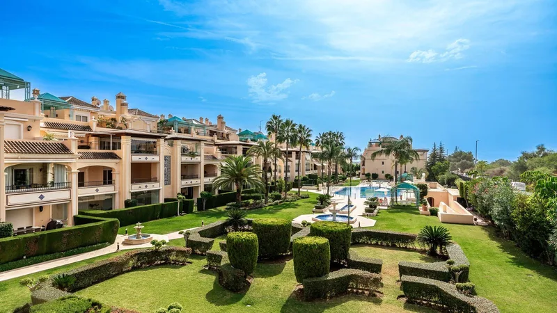 Penthouse i to plan · The Golden Mile