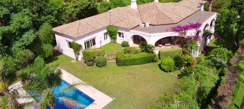 Fritliggende villa · Sotogrande Alto