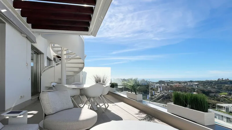 Penthouse in New Golden Mile