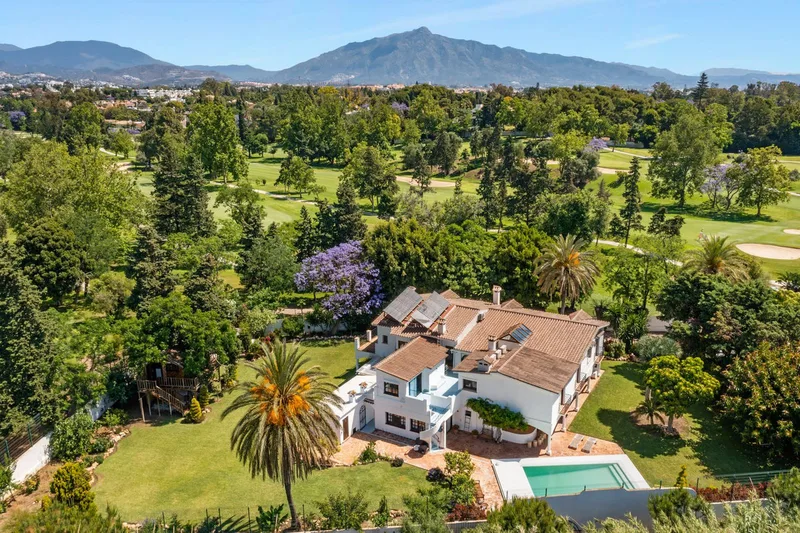 Fritliggende villa · Guadalmina Baja
