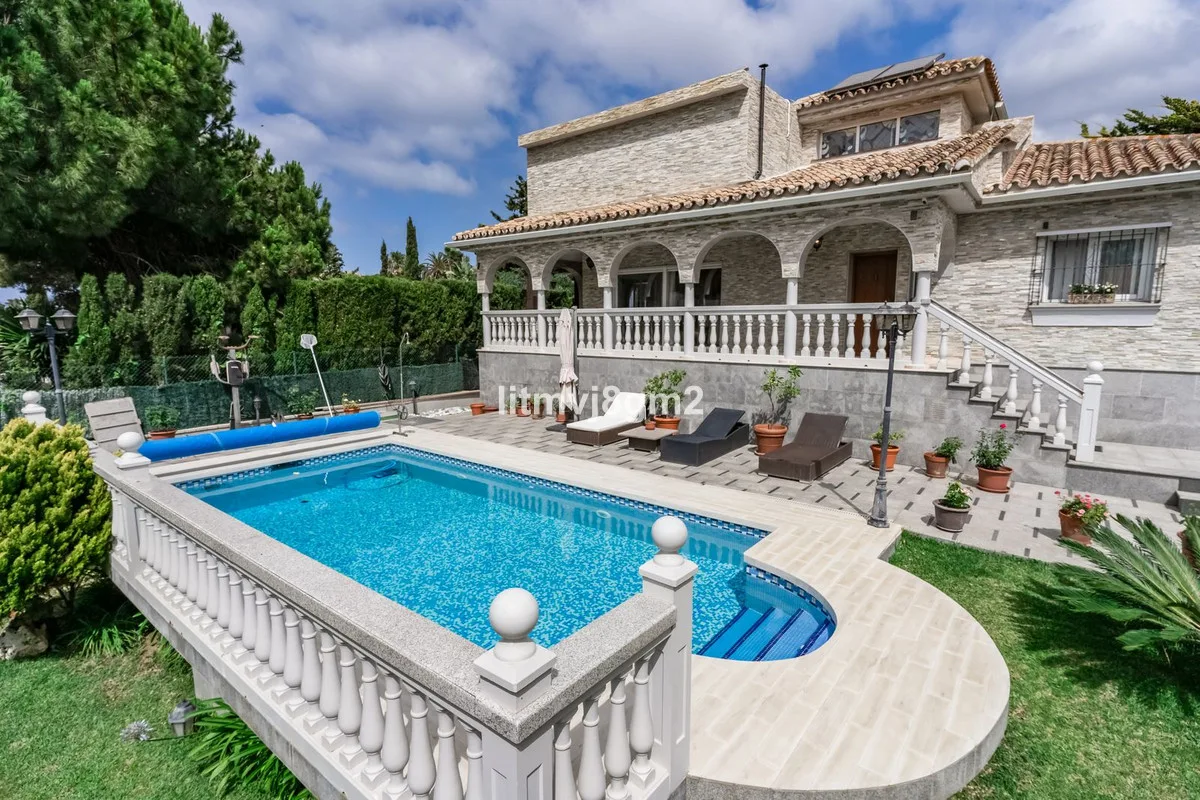 Villa independiente in Artola