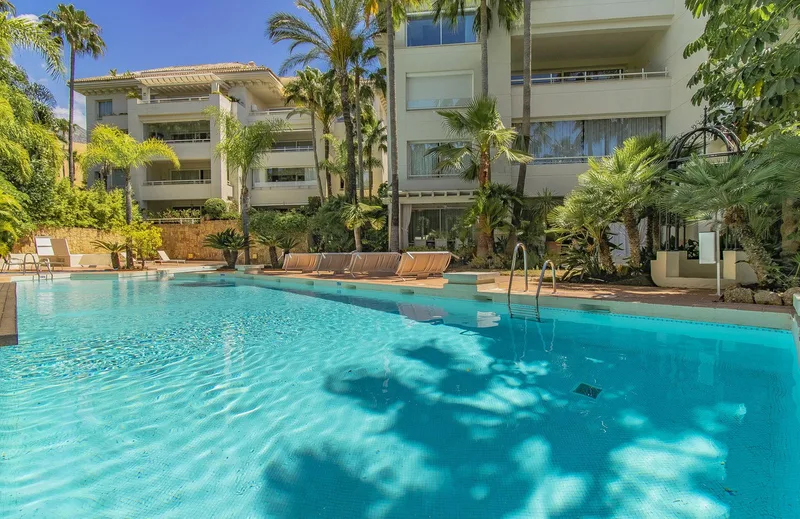 Penthouse · Nagüeles