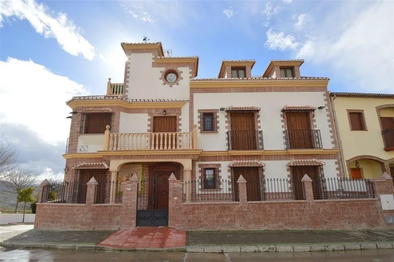 Detached Villa in Villanueva De La Concepcion