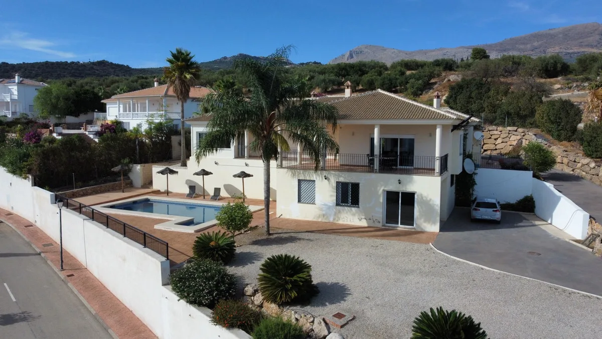 Detached Villa in Periana