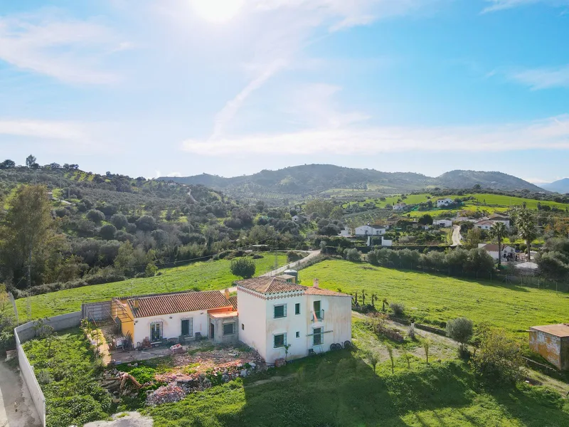Finca - Cortijo in Coín
