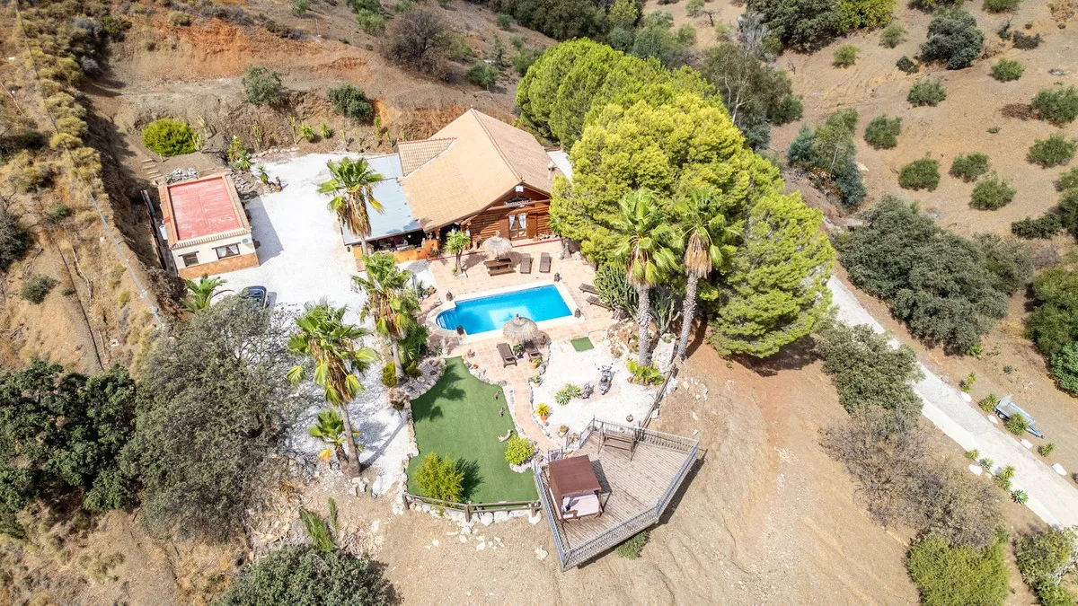 Finca · Cortijo in Alhaurín el Grande