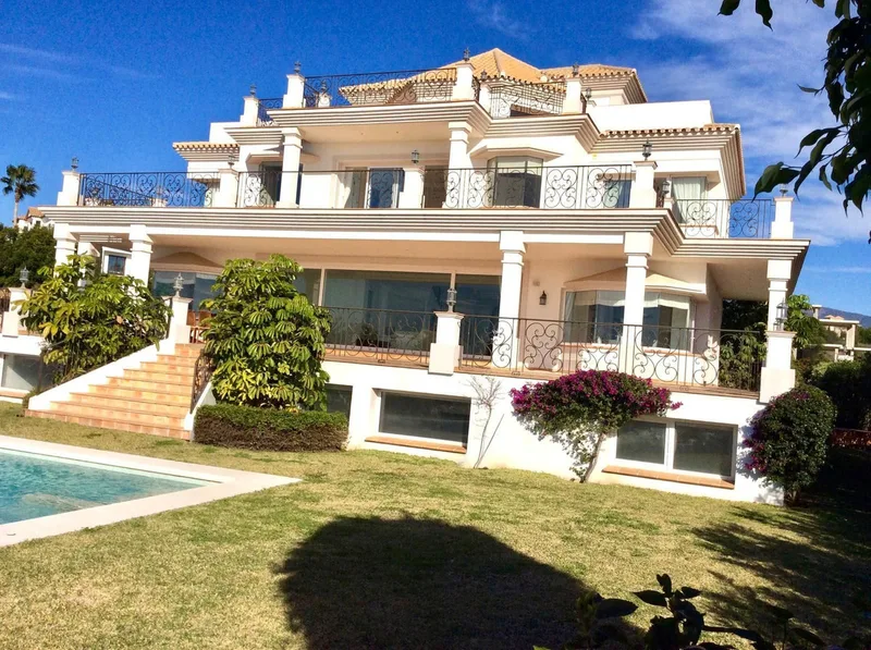 Fritliggende villa · Los Flamingos
