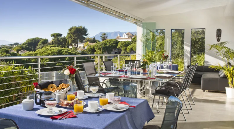 Vrijstaande villa · Elviria