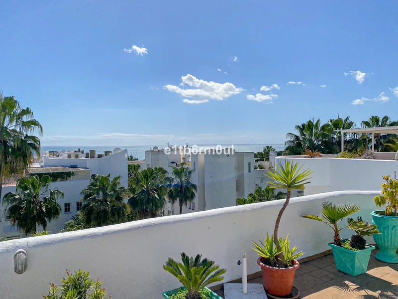 Penthouse duplex · The Golden Mile
