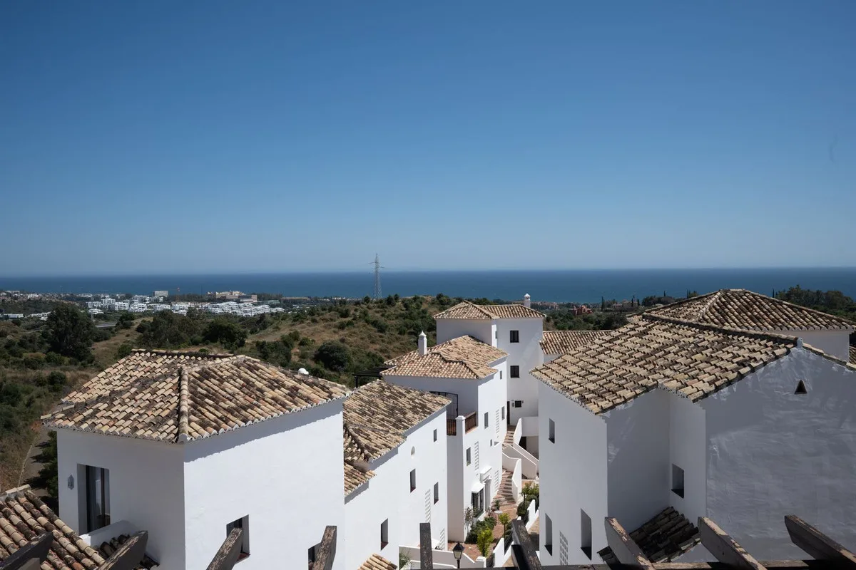 Penthouse in Altos de los Monteros