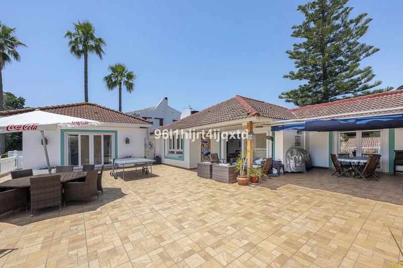 Frittliggende villa · Sotogrande Costa