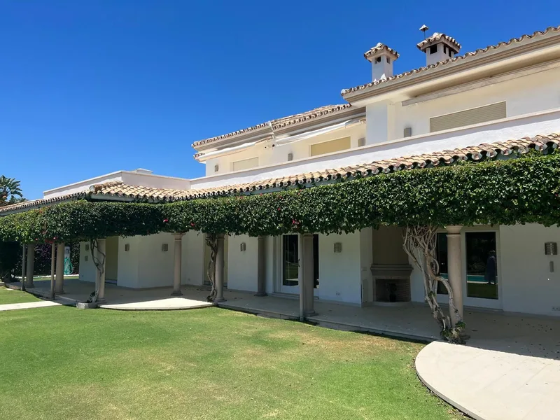 Fritliggende villa · New Golden Mile