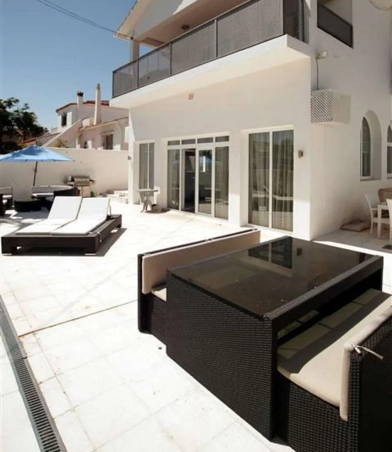 Detached Villa in Nueva Andalucía