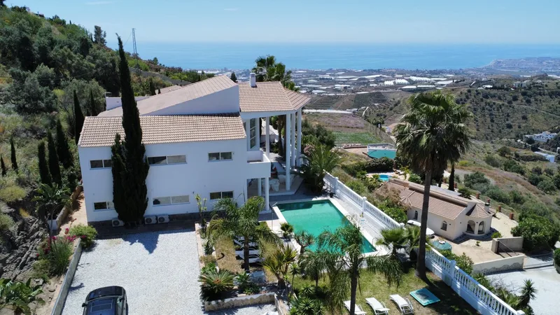 Detached Villa in Algarrobo