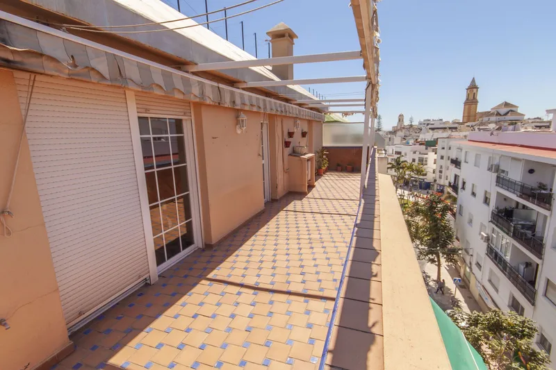 Top Floor Apartment in Estepona