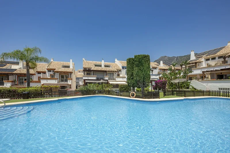 Semi-Detached House in Marbella