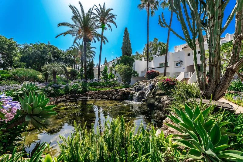 Toppleilighet over to plan · Puerto Banús