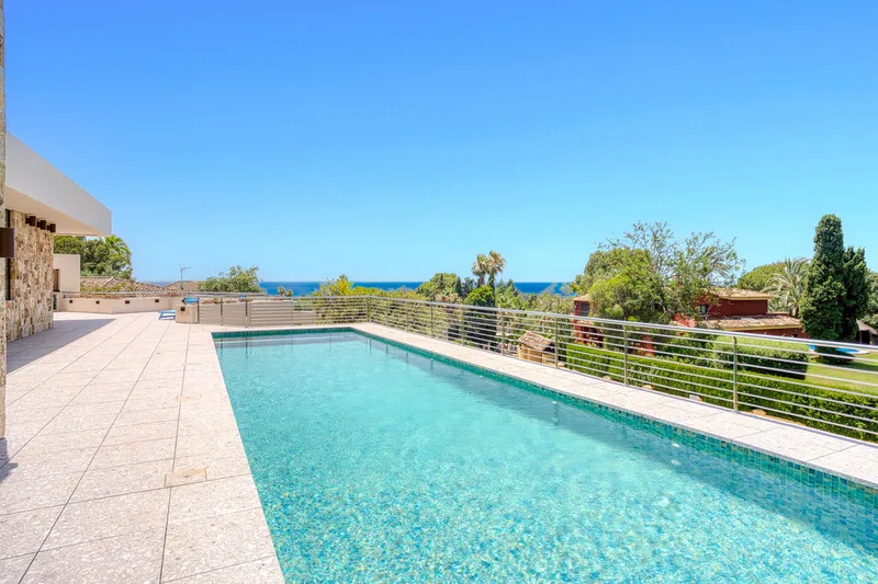 Vrijstaande villa · Elviria