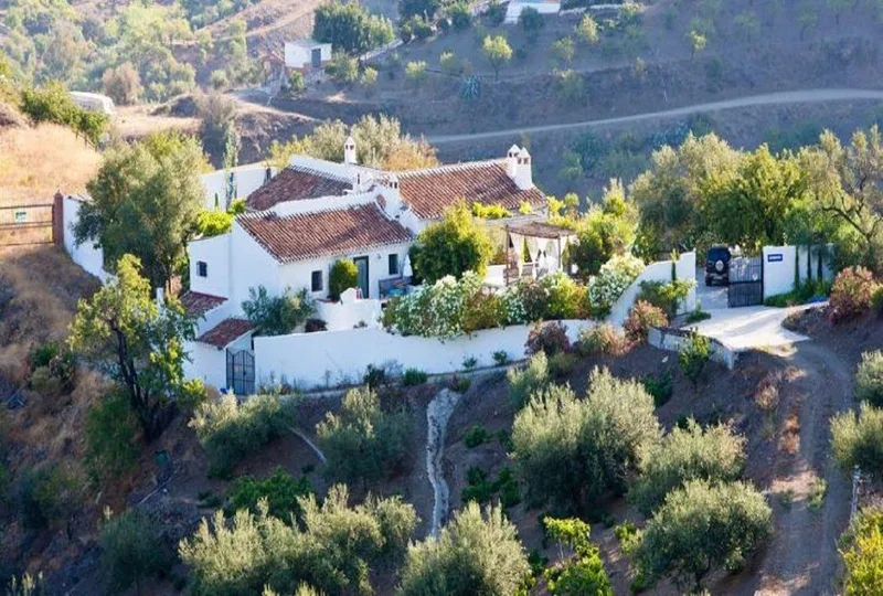 Detached Villa in Arenas