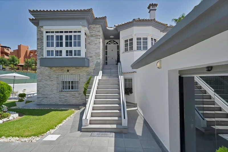 Detached Villa in Estepona