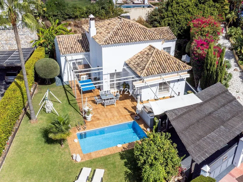 Detached Villa in Istán