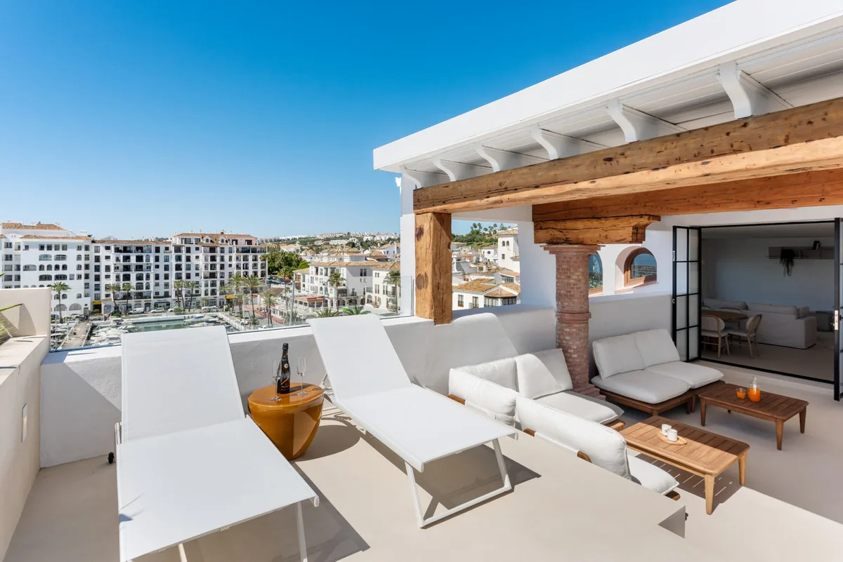 Ático dúplex in La Duquesa