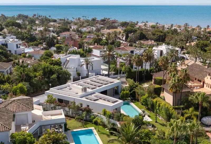 Fritliggende villa · Marbesa