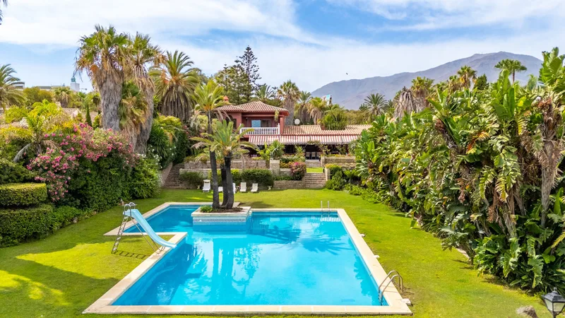 Villa independiente · Estepona