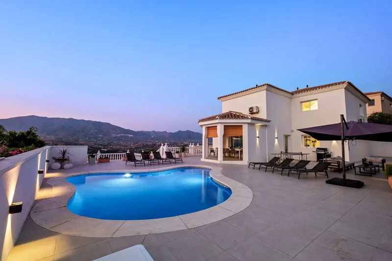 Detached Villa in Cerros del Aguila