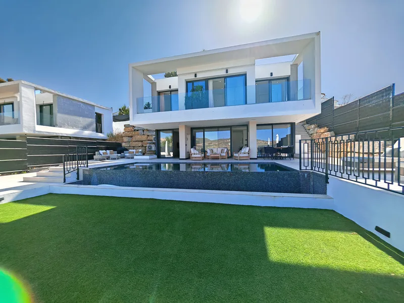 Detached Villa in Estepona