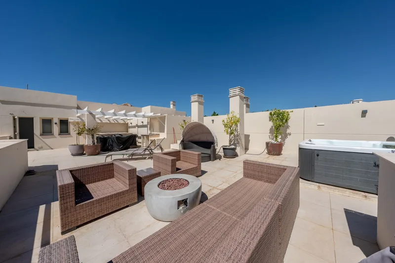 Penthouse Duplex in Nueva Andalucía