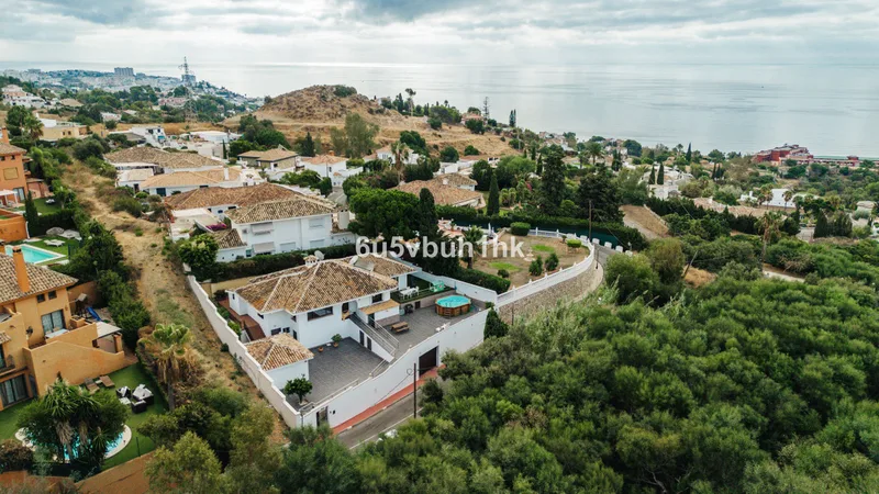 Detached Villa in Benalmadena
