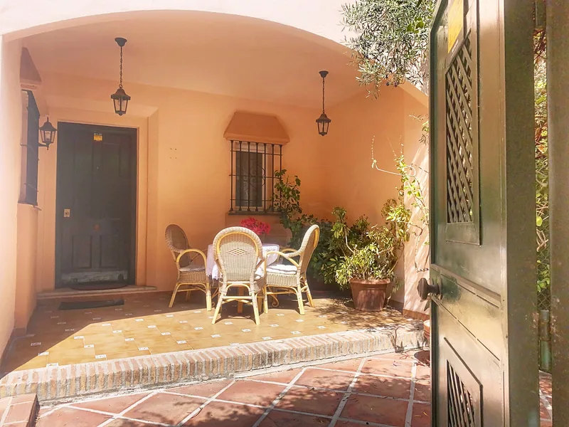 Semi-Detached House in Guadalmina Alta