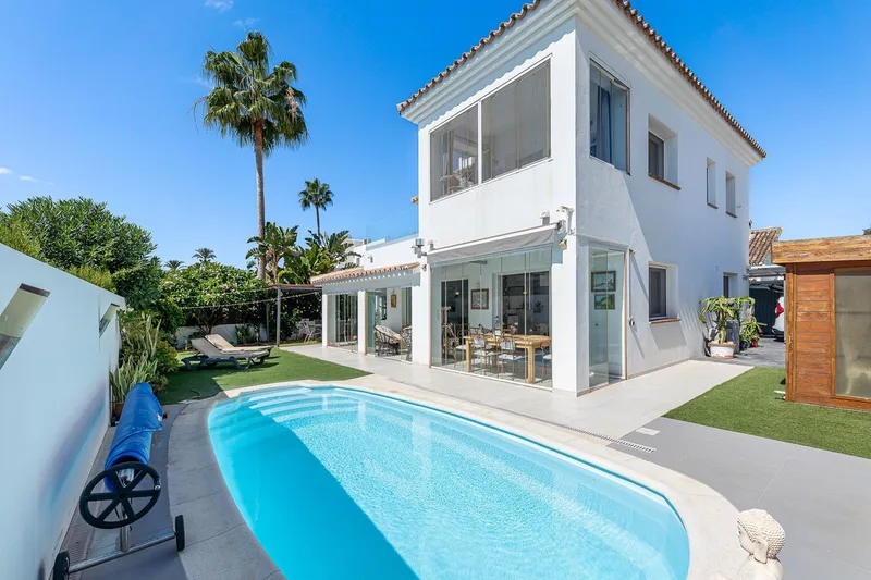 Freistehende Villa · Estepona
