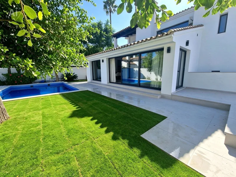 Vrijstaande villa · Marbella