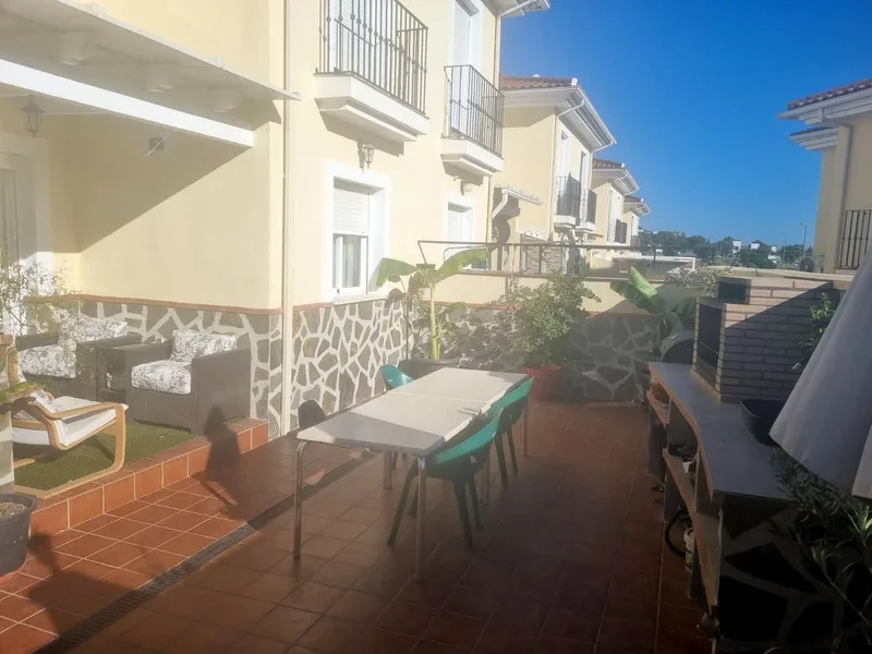 Semi-Detached House in Campanillas