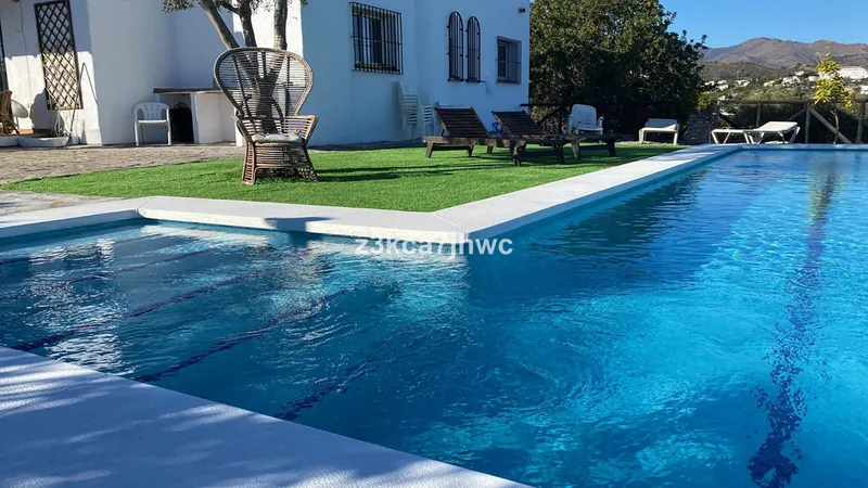 Detached Villa in Estepona