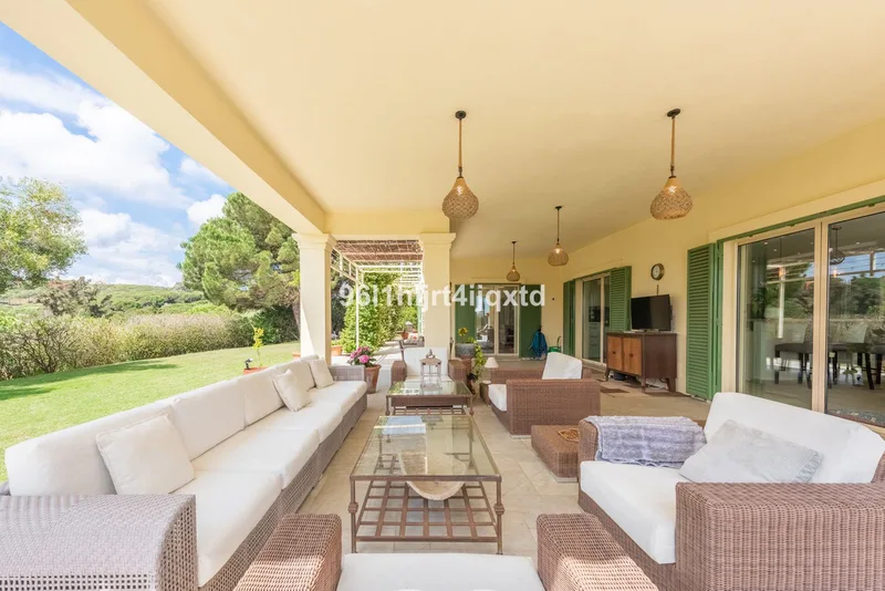 Fritliggende villa · Sotogrande Alto