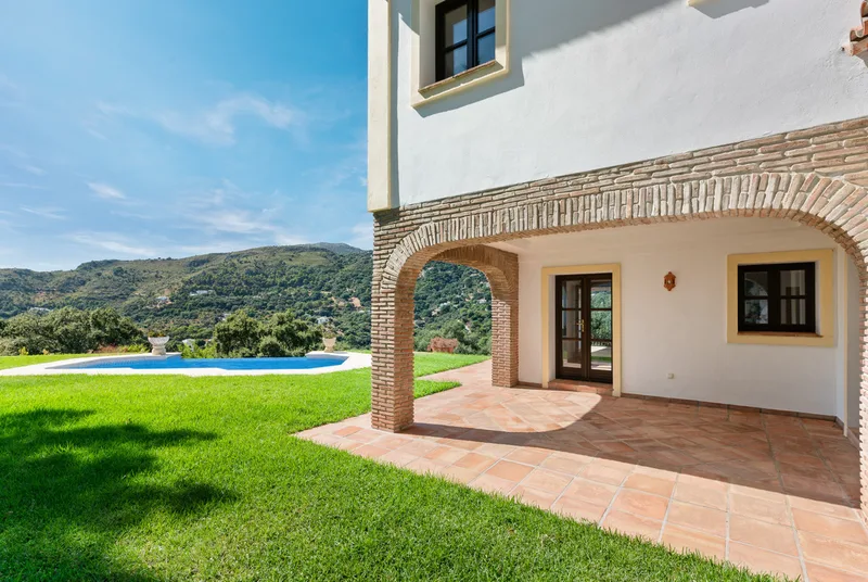 Villa independente · Casares