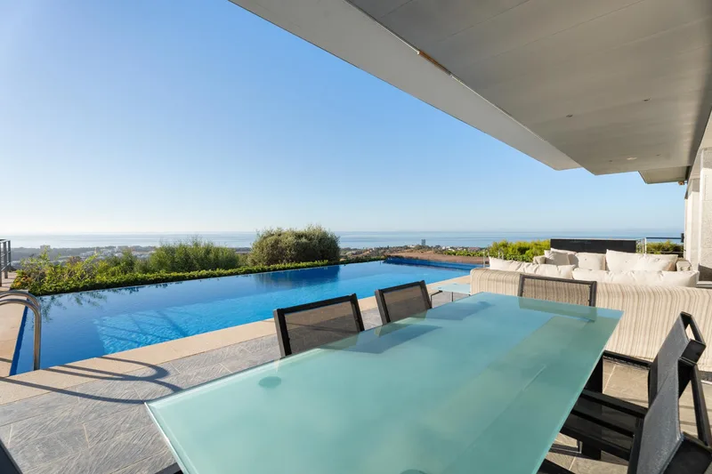 Vrijstaande villa · Altos de los Monteros