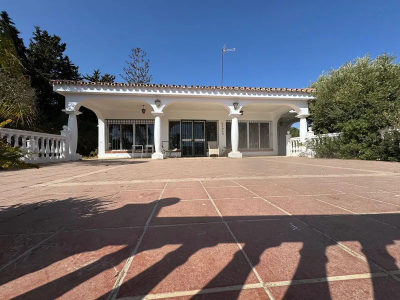Detached Villa in Estepona